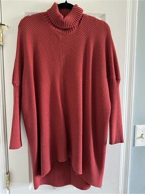 Relaxed Ribbed Turtleneck Sweater